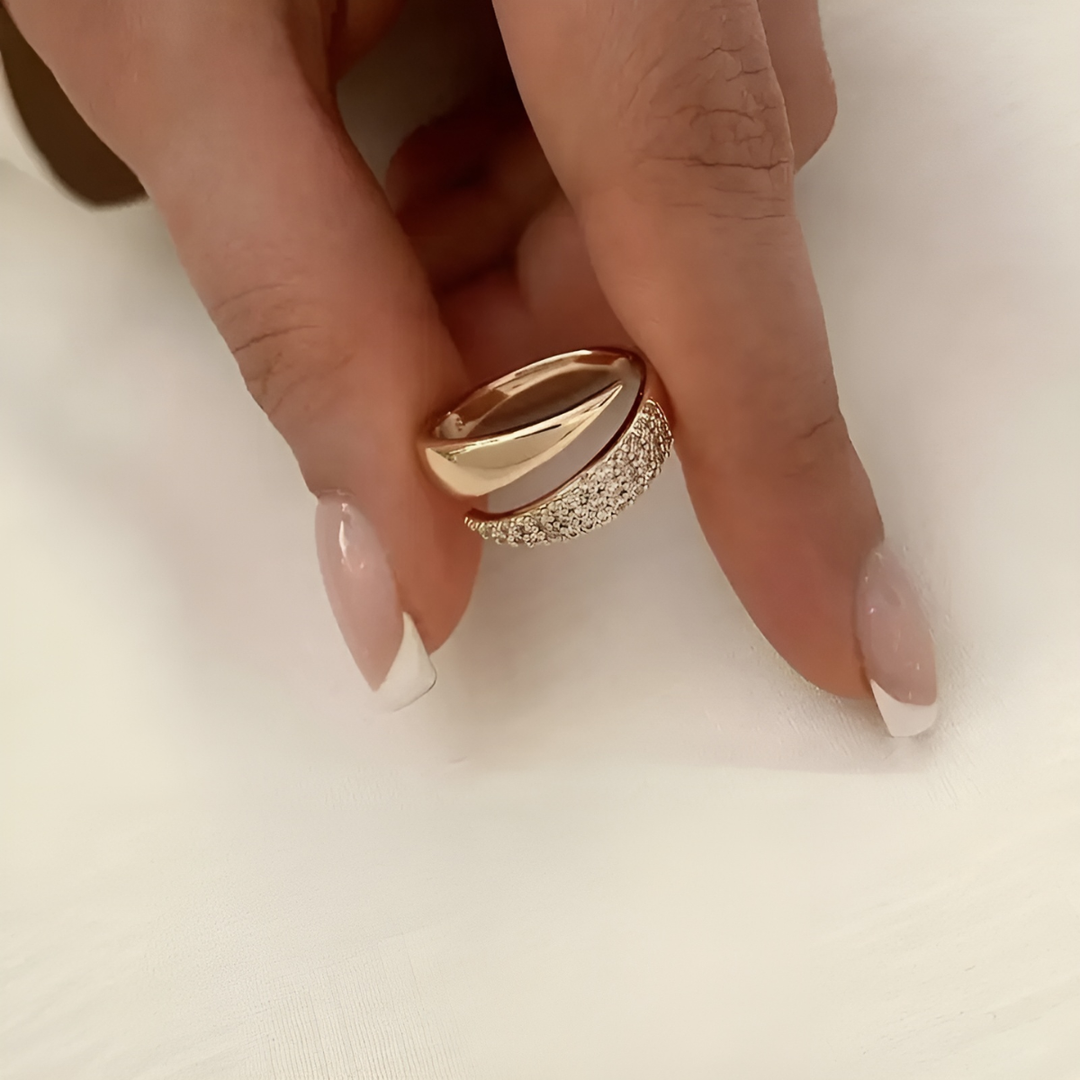 Emily | Elegant Haven Ring