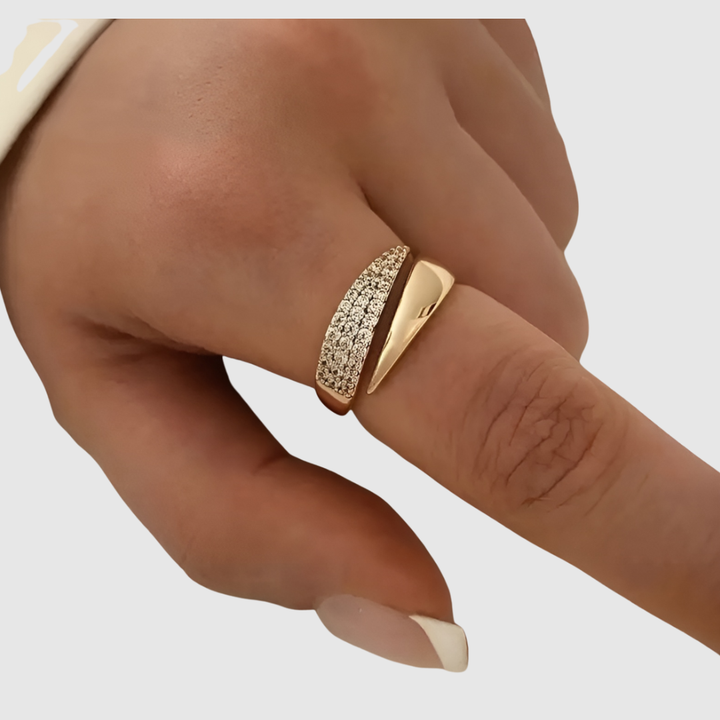 Emily | Elegant Haven Ring